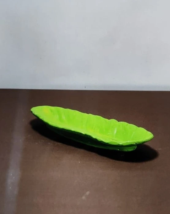Multi-Purpose Table Top Organizer – Leaf Sculpted Design