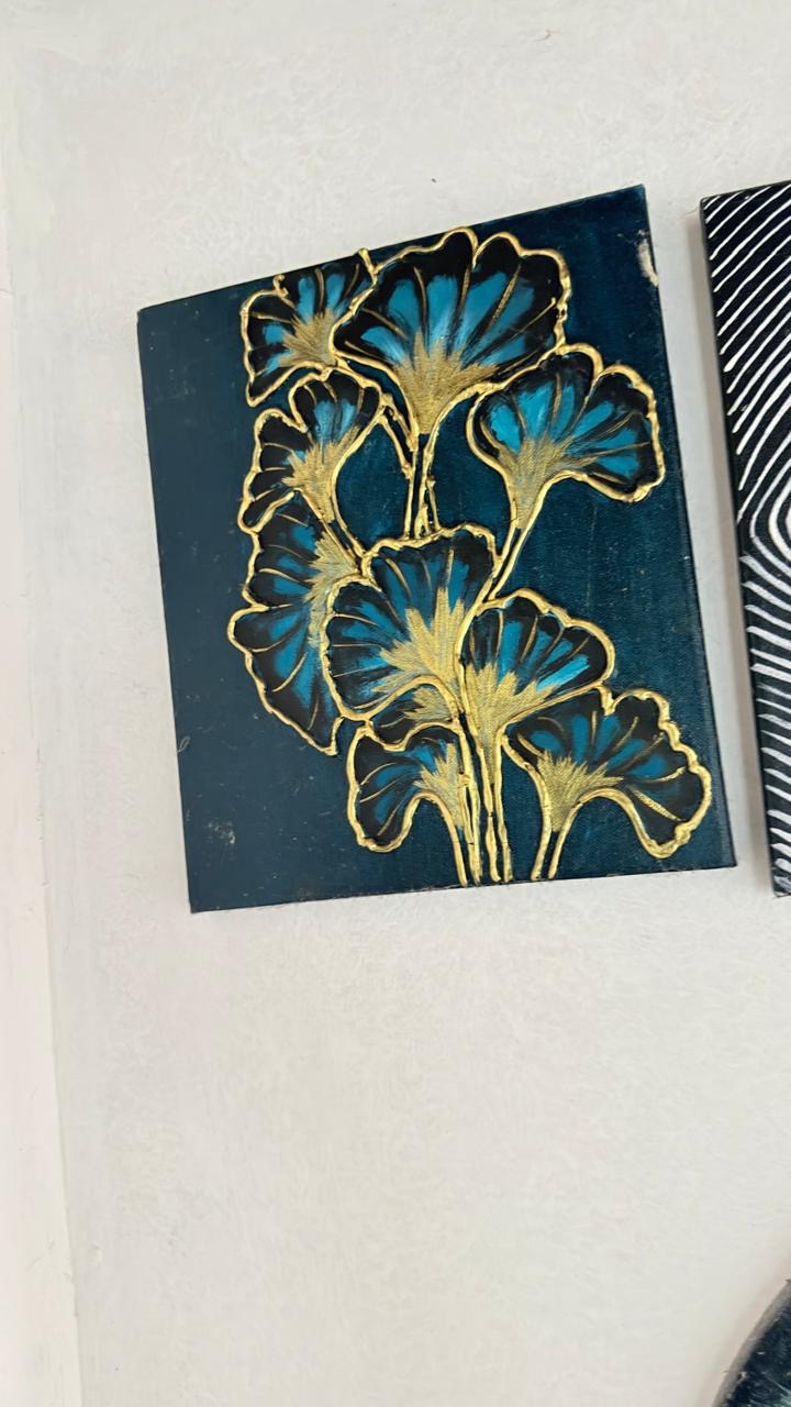 ACRYLIC POURING COURSE